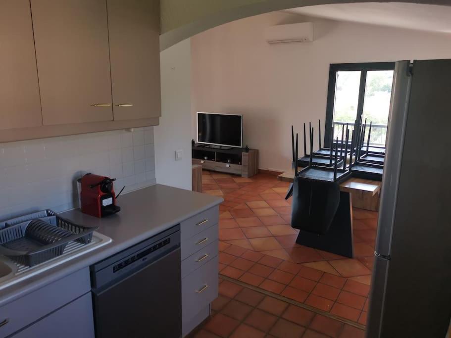 Haut De Villa Renovee En 2023 Saint-Maime Exteriér fotografie